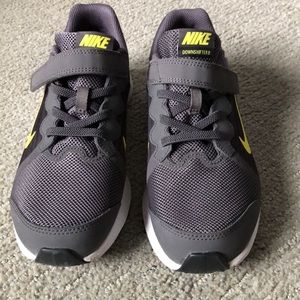 Nike Downshifter 8 Sneakers